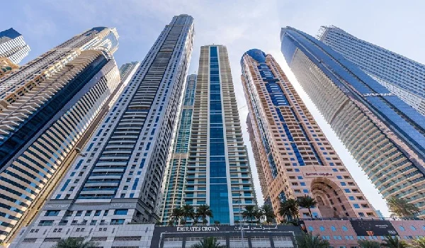 Emirates Crown Tower Dubai Marina – Location, Apartments, Facts, Facilities & Nearby Attractions